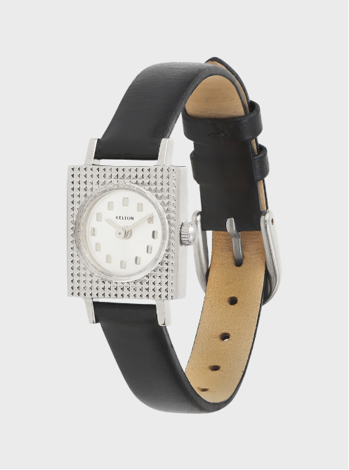 Montre à boîtier argenté texturé et bracelet noir, cadran blanc