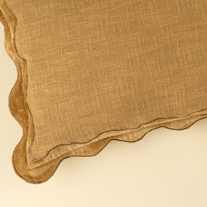 Velvet Scallop Pillow | Gold